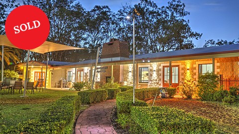 Leasehold, Motel | QLD - South | Opportunity to own the Leasehold to this motel & restaurant in regional Nanango